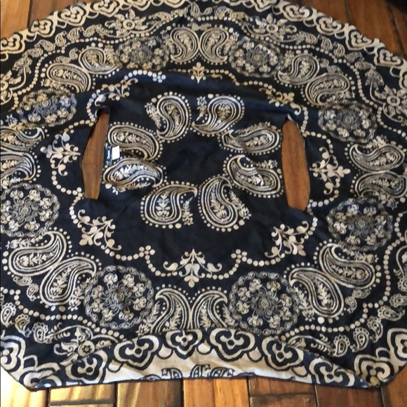 Printed reversible poncho - Picture 4 of 4